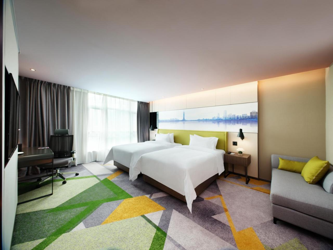 Hampton By Hilton Tianhe Sports Center 4*
