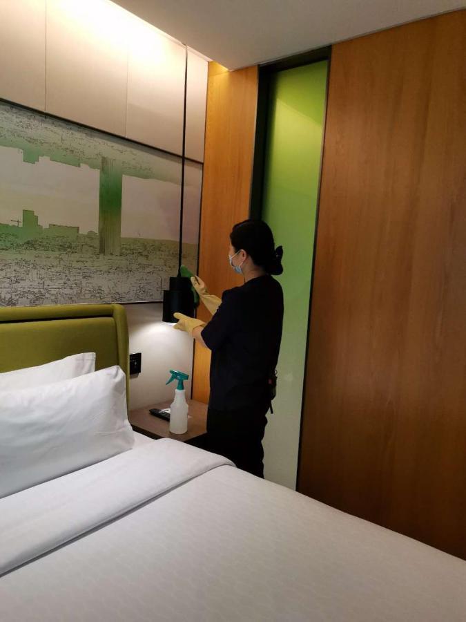 Hotel Hampton By Hilton Tianhe Sports Center 4*